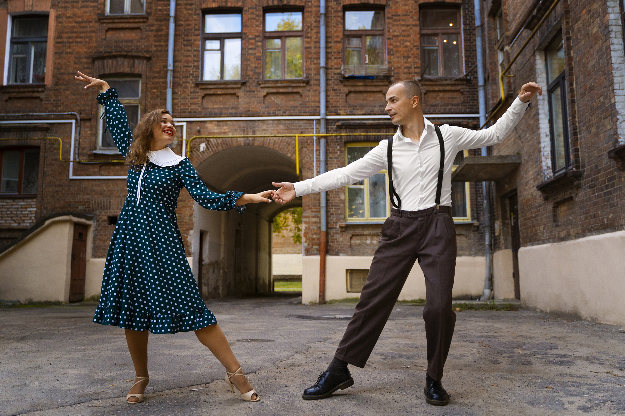 SİRTAKİ - Eğitim Resmi - Kuşadası Dans Sanat ve Spor Merkezi